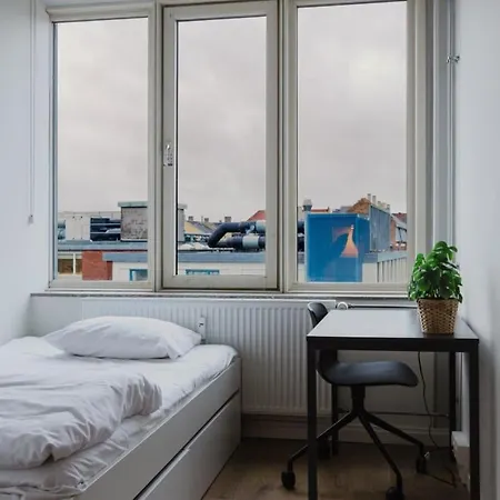Апартаменты Double Bed And Kitchen 3 *